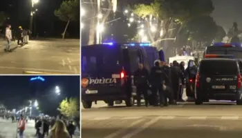 Qetësohet sërish situata, një pjesë e protestuesve rikthehen para Kryeministrisë!