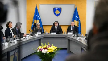 Qeveria mblidhet sot, në rend dite dhjetë pika, përfshirë dy projektligje