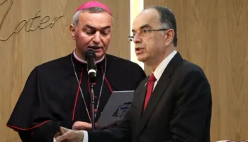 “Qeveria të marrë vendime të vështira”/ Mesazhi i fortë i arqipeshkvit, Begaj thërret krerët e komuniteteve fetare