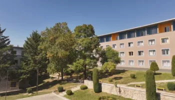 Qiratë në Tiranë, të papërballueshme! Viti akademik për studentët nis me “luftën” për një çati