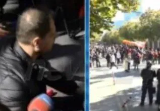 Rama i akuzoi se fshehin fytyrën, i riu i pamaskuar para Ministrisë së Arsimit prek me fjalët: Na dogjën rininë! Ky vend nuk ka të ardhme