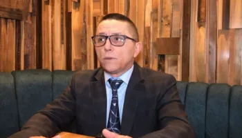 Rama kërcënoi protestuesit, Meçollari ironizon: Vetëm Belinda të gëzojë lirinë dhe paratë