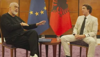 Rama ndërpreu intervistën me gazetarin amerikan në Tiranë, “Channel 5” paralajmëron publikimin e plotë javën e ardhshme!