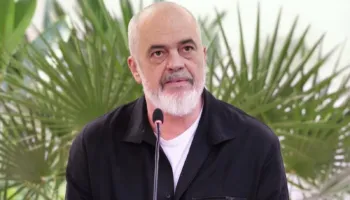 Rama prezanton “Pasqyrën Flamingo”/ Nis me dosjen e Sazanit