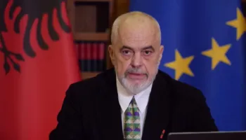 Rama shfaqet si drejtor policie, zbulon skenarët komplotues dhe i bën gjyq publik protestuesve: Janë kriminelë dhe jo studentë