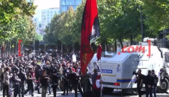 “Rama s’i dëgjoi për muaj të tërë”/ Pedagogët në mbështetje të studentëve: Dhuna, fatkeqësi kombëtare