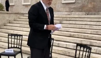 Rama vendos sërish “karriget e dialogut”: Dora ime është e shtrirë për këdo që mendon ndryshe