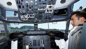 Raporti i ECA-s: Tre në katër pilotë evropianë fjejnë në kabinë nga lodhja e tepërt