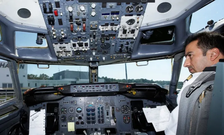 Raporti i ECA-s: Tre në katër pilotë evropianë fjejnë në kabinë nga lodhja e tepërt