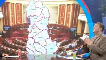 “Reformat, jo me qëllime politike”- Deputeti i PS që kritikoi ministrat në Kuvend: Nuk ishte askush në sallë, më erdhi natyrshëm të bëja…