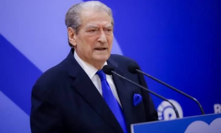 “Regjimi i Ramës ka marrë fund”/ Berisha mesazh policëve: U shndërruat si mercenar për 2500 euro, do mbani përgjegjësi!