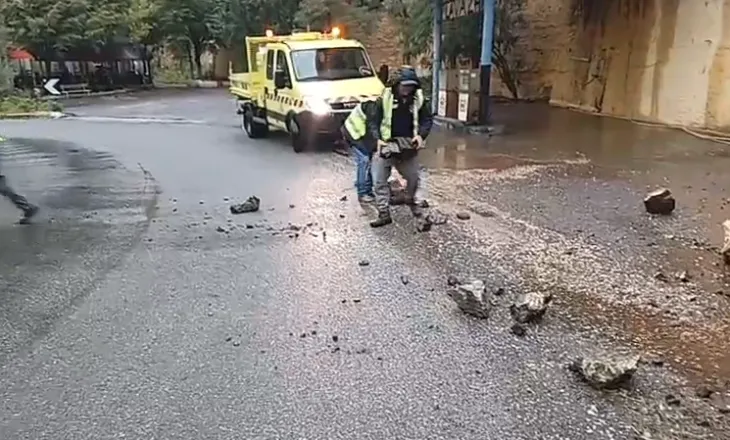 Reshjet e shiut shkaktojnë rënie gurësh në aksin Burrel–Skuraj, rrezik për drejtuesit e mjeteve