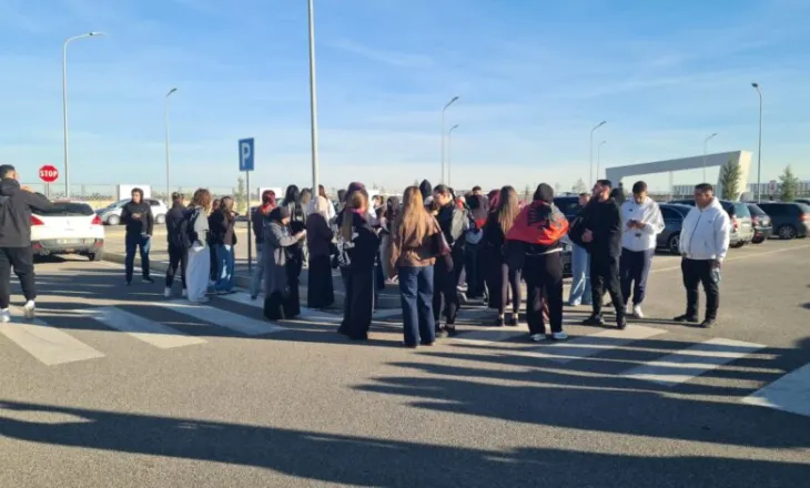 Rikthehet protesta në Universitetin e Durrësit, studentët bojktojnë mësimin