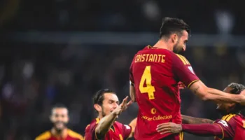 Roma e papërmbajtshme ndaj Udinese, rezultat i pazakontë në pjesën e parë (video)