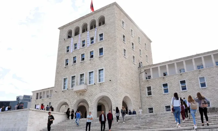 Rreth 1,300 studentë të huaj në universitetet shqiptare, kryesojnë italianët dhe indianët