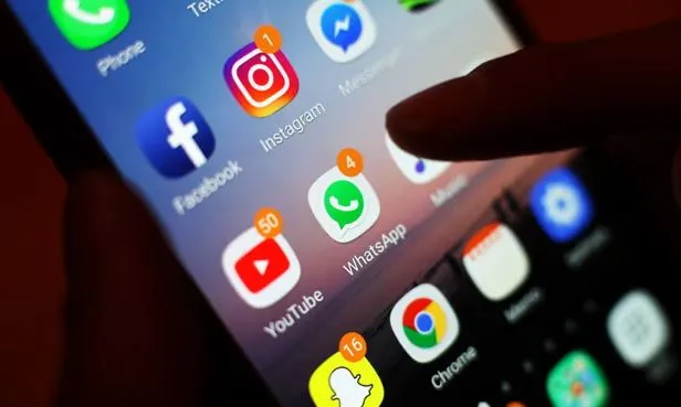 Rrjetet sociale fitojnë terren si burim lajmesh, studimi: 58% e amerikanëve i përdorin për informacion