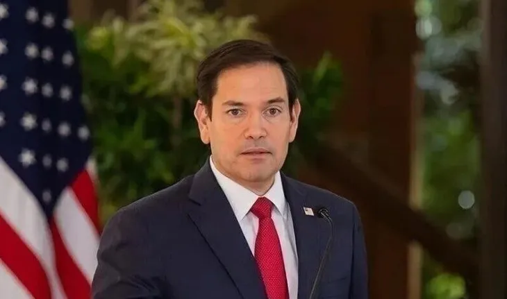 Rubio mohon përfshirjen e qeverisë amerikane në ngadalësimin e Starlink në Ukrainë