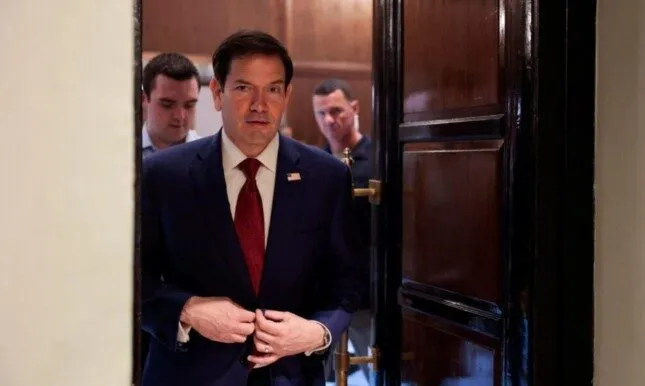 Rubio pas kthimit të Machado-s në Venezuelë: Me demonstrata në rrugë, nuk arrihet demokracia