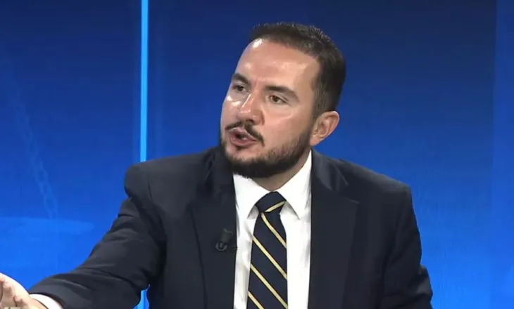 Salianji plas përgjimin: Nushi që doli sot manipuloi për armët e protestuesve, është kapur në manipulim më parë