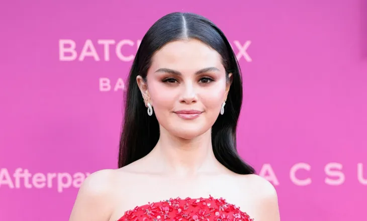 Selena Gomez: Përdorimi i cigareve elektronike më ka ndryshuar zërin