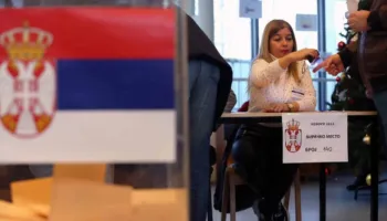 Serbia në zgjedhje të jashtëzakonshme, partia e Vuçiç sfidohet nga studentët