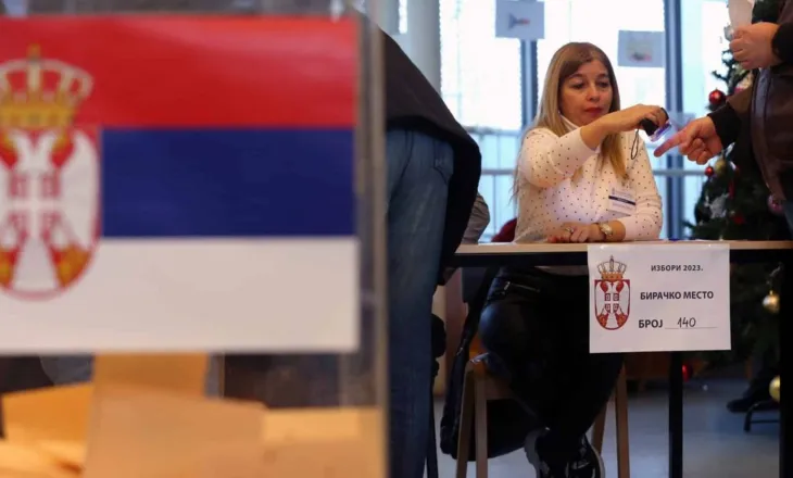 Serbia në zgjedhje të jashtëzakonshme, partia e Vuçiç sfidohet nga studentët
