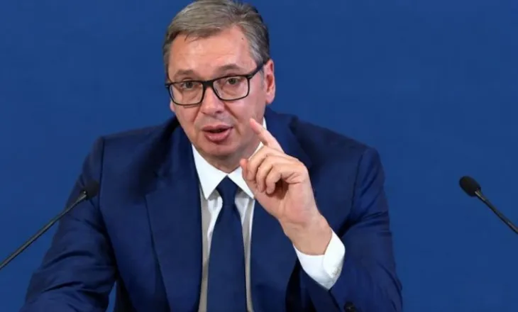 Serbia voton të dielën, studentët sfidojnë partinë e Vuçiçit me 250 kandidatë! Ekspertët: Garë e ngushtë, rrezik edhe për trazira pas zgjedhjeve