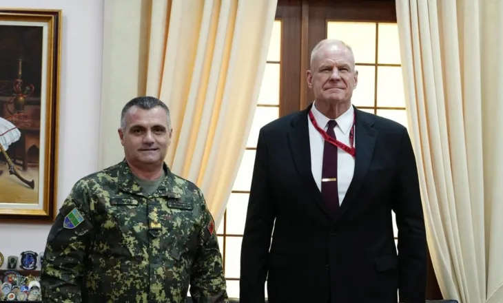 Shefi i Shtabit të Përgjithshëm të Forcave të Armatosura takon ambasadorin amerikan në Tiranë