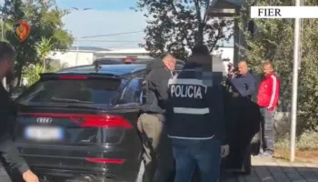 Shiste kokainë pranë shkollave të mesme, arrestohet në flagrancë 31-vjeçari