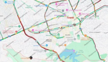 Shiu “paralizon” Tiranën! Kaos në qarkullim, qytetarët me orë në trafik