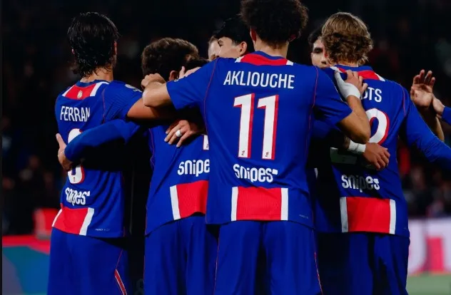 Shkëlqeu kundër Barcelonës, PSG ka gati “dhuratën” për yllin e ri të sulmit