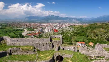 Shkodër, 3400 aplikime për pronësinë e shtëpive të vjetra! Kadastra verifikime në terren, mungon dokumentacioni