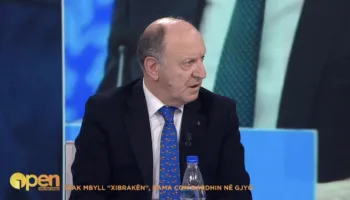 Shkulja e pllakës së Ziver Veizit në protestë, Leka: Berisha prej 35 vitesh peng i dhunës dhe pushtetit!