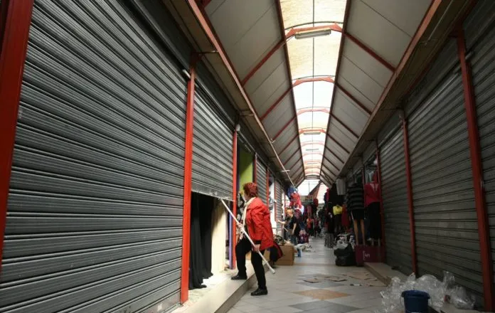 Shoqata e Biznesit të Vogël dhe të Mesëm thirrje sipërmarrësve: Ulni qepenat, bashkohuni me studentët!