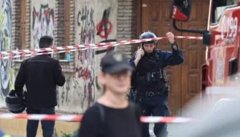 Shpërthimi në Athinë që plagosi dy policë, shqiptari i dyshuar kryesor i ngjarjes