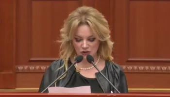 “Shpopullimi plagë që nuk lindi sot, por para Reformës së 2014”- Luarasi: Harta territoriale nuk shuan zjarret dhe s’ndez dritat e rrugëve!