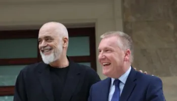 “Shqipëria e ka vendin në BE”, McGrath pas takimit me Ramën: Ruani ritmin e reformave