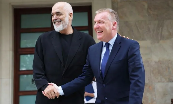 “Shqipëria e ka vendin në BE”, McGrath pas takimit me Ramën