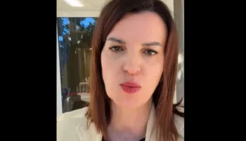 “Shqipëria nuk mbahet peng nga dhuna, maskat e frika”- Koçiu viziton godinat e dëmtuara në Qytetin Studenti: Kjo nuk është protestë e studentëve, e papranueshme!