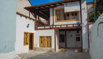 Shtëpia e familjes Koçbashliu drejt përfundimit të restaurimit
