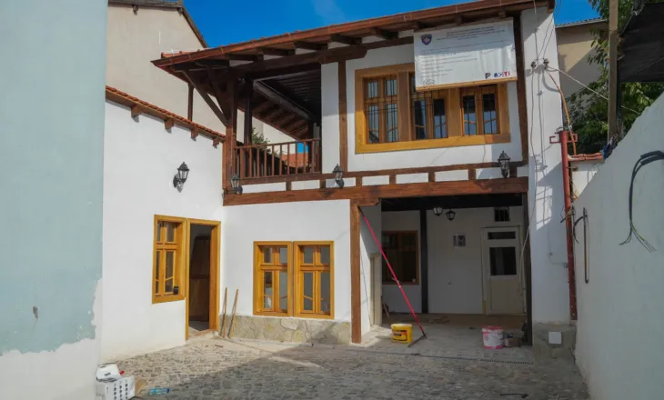 Shtëpia e familjes Koçbashliu drejt përfundimit të restaurimit