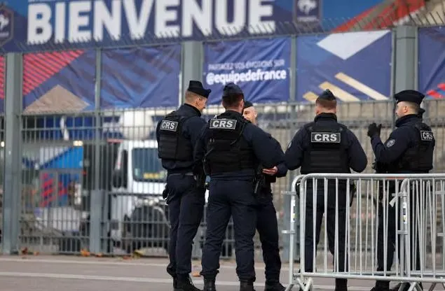 Shtyhen disa ndeshje futbolli në Francë, shkak protestat e dhunshme të të rinjve