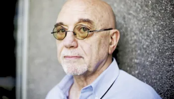 Si lindi letërsia?