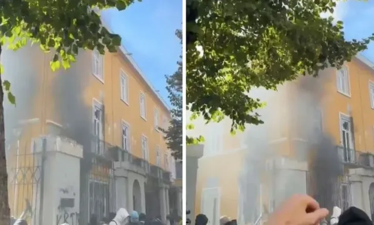 Situata jashtë kontrollit, tym e flakë në ballkonin e Ministrisë së Arsimit (VIDEO)