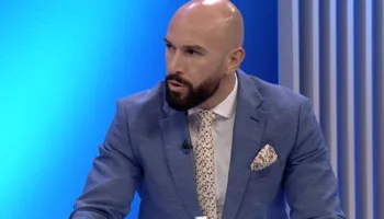 Sjellja e policisë në protestë, Metani: Përdorimi i gazit 40 milimetra, është për pjesën ushtarake