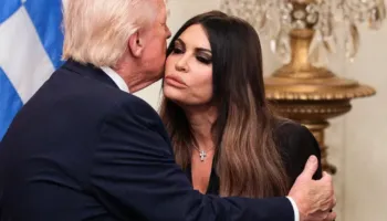 Sjellje të papërshtatshme, dhurata dhe favore…Trump shqyrton shkarkimin e Kimberly Guilfoyle: Nuk jam i kënaqur