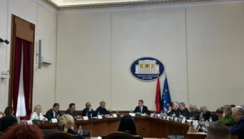Skandali i SHISH/ Konferenca e Kryetarëve shqyrton sot kërkesën e PD për mocion me debat