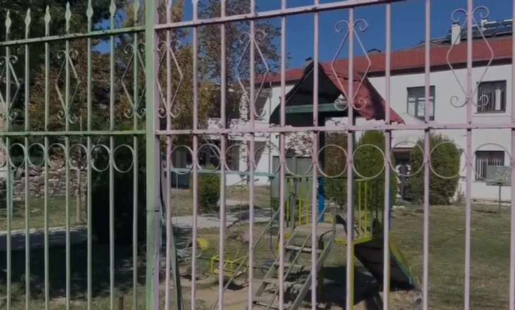 Skandali në Korçë/ Helmohen 6 fëmijë të një kopshti, ngjarja u tentua të mbahej e fshehtë, procedohen drejtoresha dhe mjekja