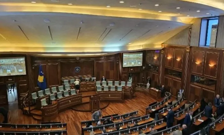 Sot, seancë e jashtëzakonshme! Kuvendi i Kosovës pritet të ‘ndizet’ për ligjin e Speciales dhe zgjedhjen e Presidentit