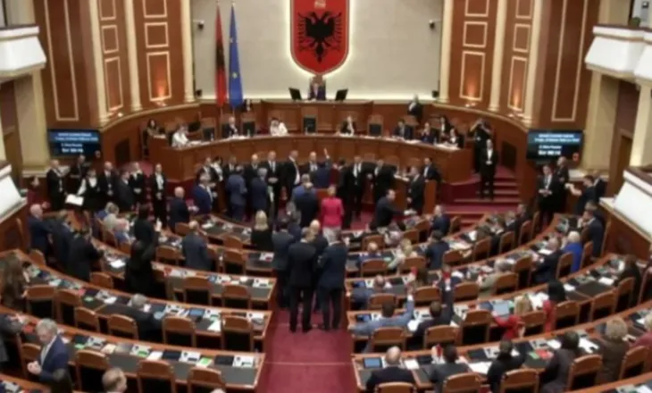Sot seancë për ndarjen e re territoriale, PD ka paralajmëruar protestë brenda e jashtë Kuvendit